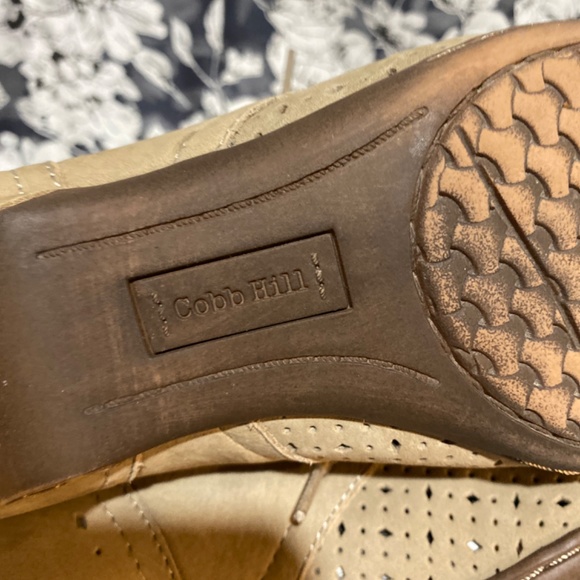 Cobb Hill by New Balance Booties - Picture 10 of 12